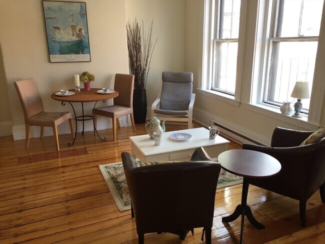 Building Photo - 16 Cumberland St Unit 1 Rental