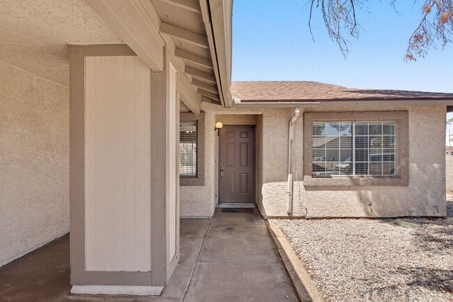 Photo - Henderson!!! 4 Bedrooms!! Single Story!! 2 car garage!! Big Back Yard!!! No HOA!! All Appliances!!