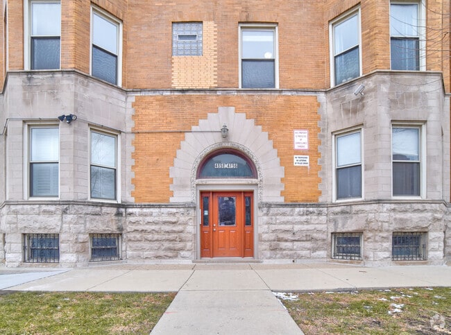 Building Photo - 4858 S Prairie Ave Unit 2A Rental