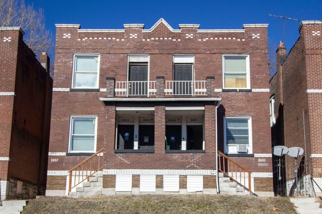 Building Photo - 2835 Miami St Unit 2837 Miami St