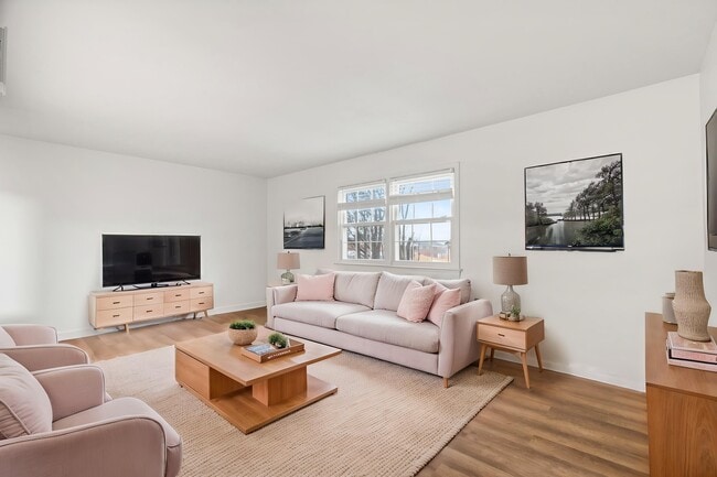 Photo - Summercrest Apartments