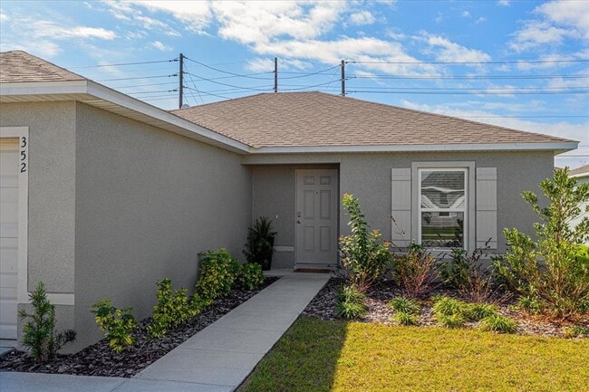 352 Towns Cir