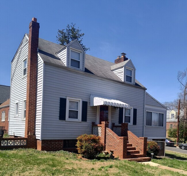 Photo - 6014 43rd St