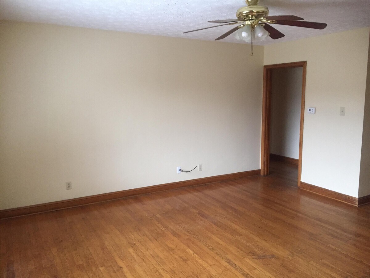 Photo - 630 6th St W Unit 630-4