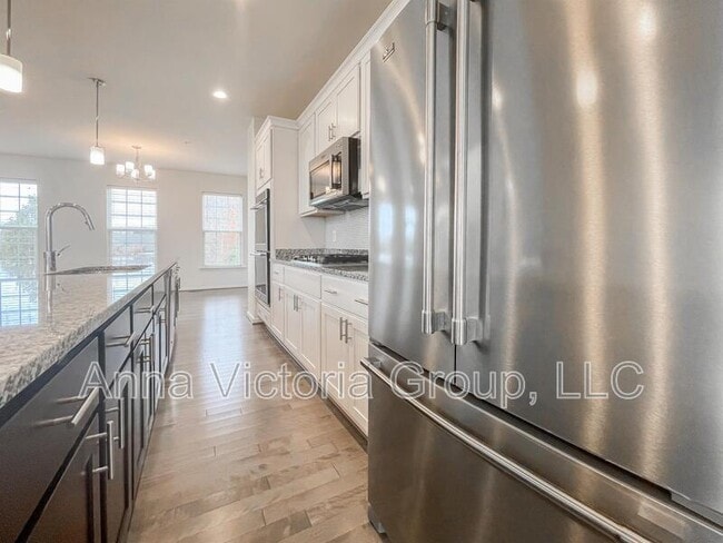 Photo - 15501 Newtonmore Ln