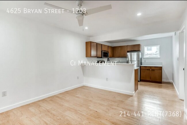 Building Photo - 4625 Bryan St Unit 1203