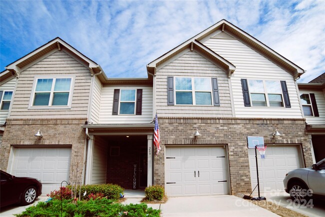 Photo - 289 Ascot Run Way Townhome