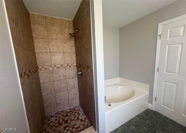 Photo - 3606 30th St SW