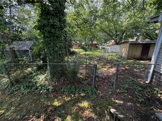 Photo - 416 Stroud Rd