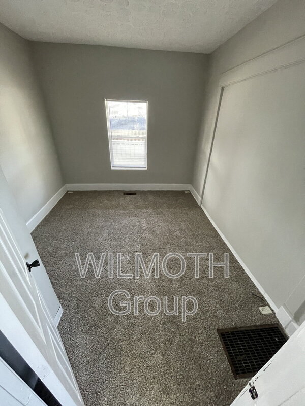 Photo - 37 N Randolph St