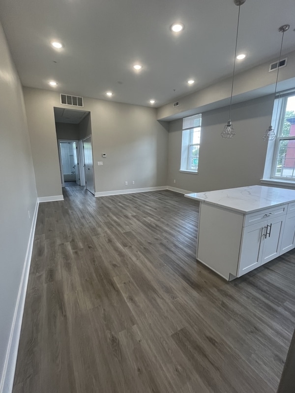 Photo - 4000 W Girard Ave