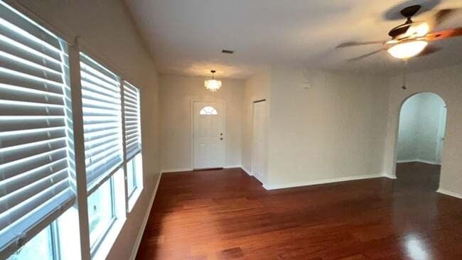 Photo - Great Home in Ellis Park. Sub Lease