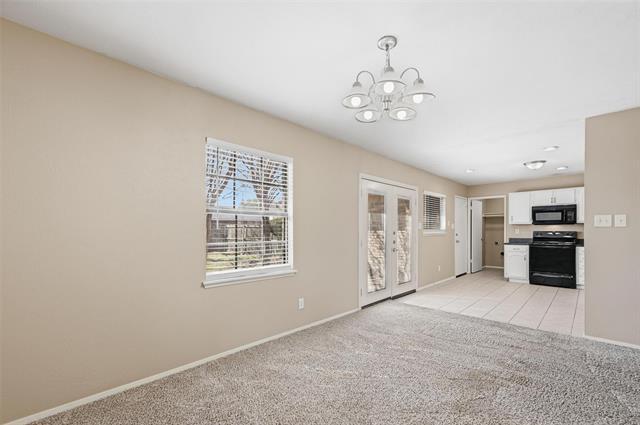 Photo - 512 White Oak St