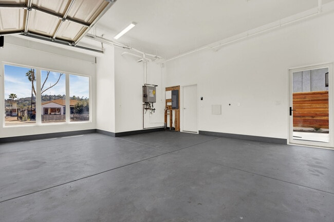 Photo - University Row House