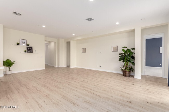 Photo - 18453 W Elwood St