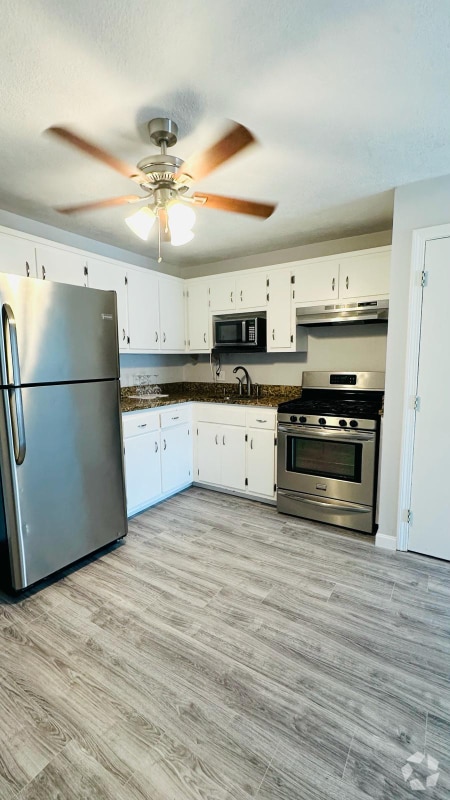 Building Photo - 5 Kenmar Dr Unit 15 Rental