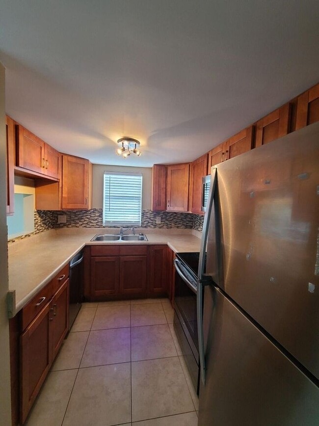 Photo - 3201 Bayview Dr