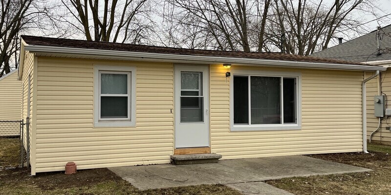 N Grand Ave 2 - N Grand Ave 2