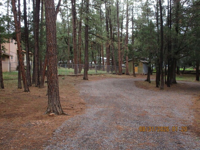 Photo - 1415 Flores Dr