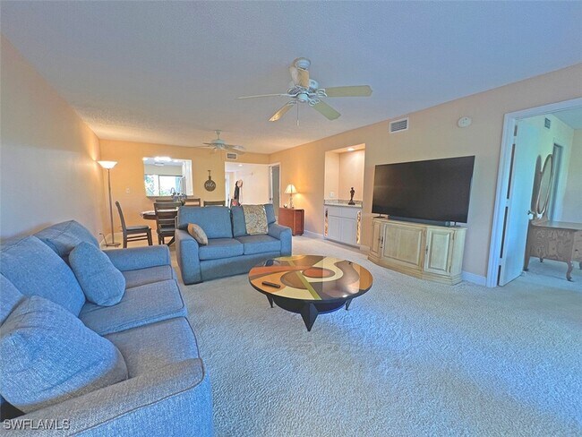 Photo - 15400 Cedarwood Ln Unit 102