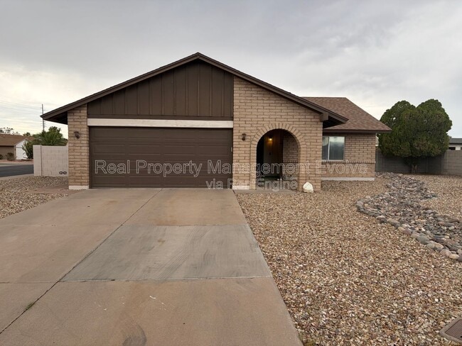 Building Photo - 16645 N 34th Dr