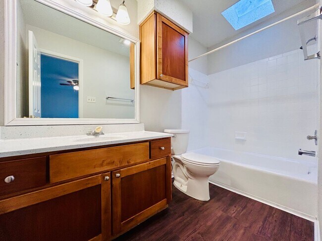 Photo - 9303 Kempler Dr Unit B