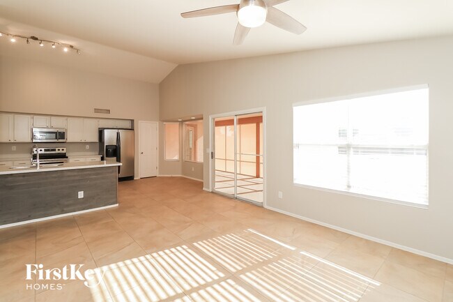 Photo - 12557 W Holly St