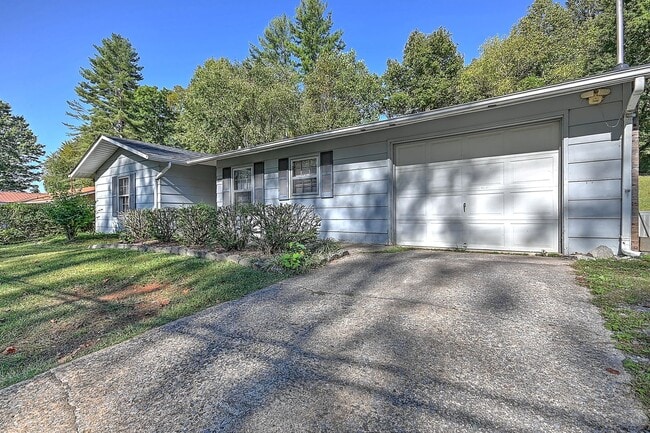 Photo - 2810 Antioch Rd
