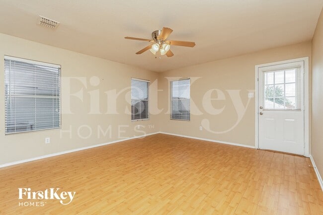 Photo - 2015 Angel Way