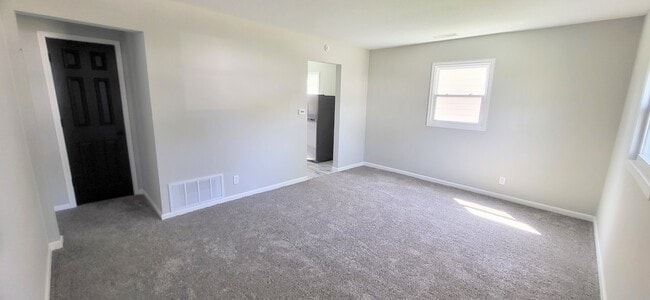 Photo - 4121 Monroe St