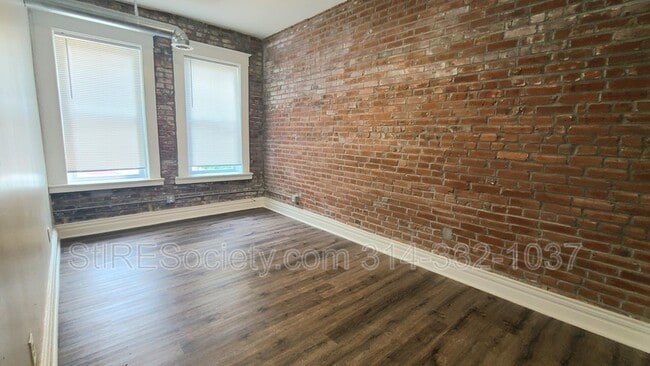 Building Photo - 2918 Louisiana Ave Unit A