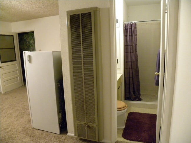 Photo - 6124 N 8th St Unidad Guest House