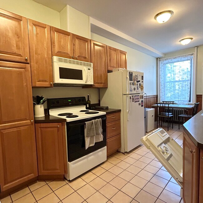 156 Harvard St Unit 2