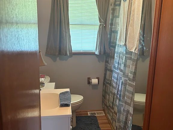 Photo - 1509 Circle Dr