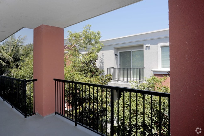 The Magnolia at Sherman Oaks