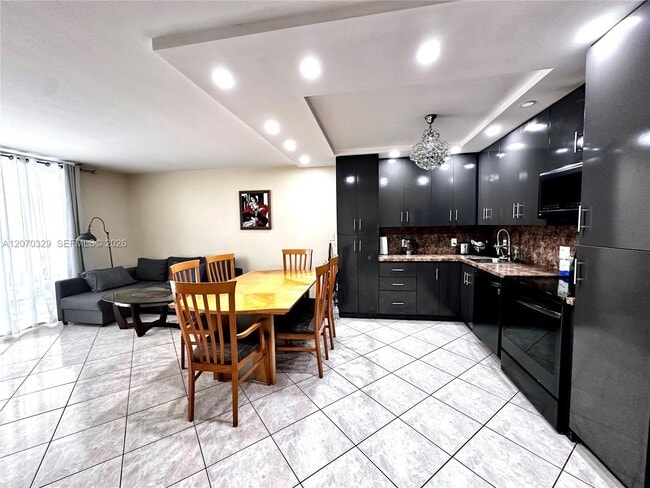 Photo - 1817 S Ocean Dr Unit 823