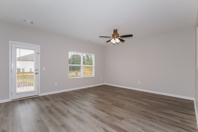 2239 Baywood Tree Ln SW