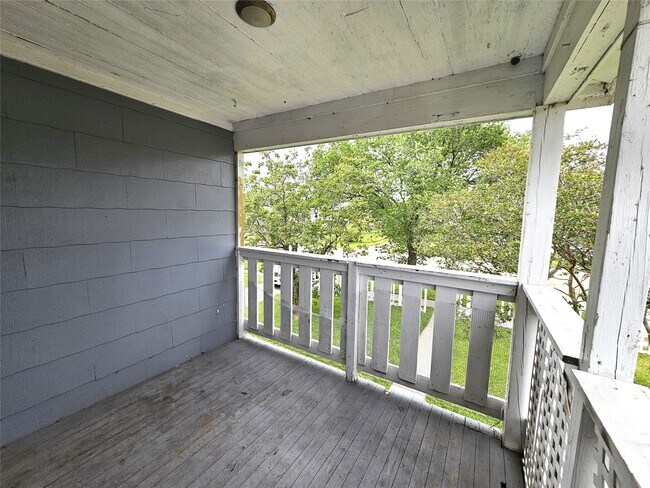 Photo - 1135 5th Ave N