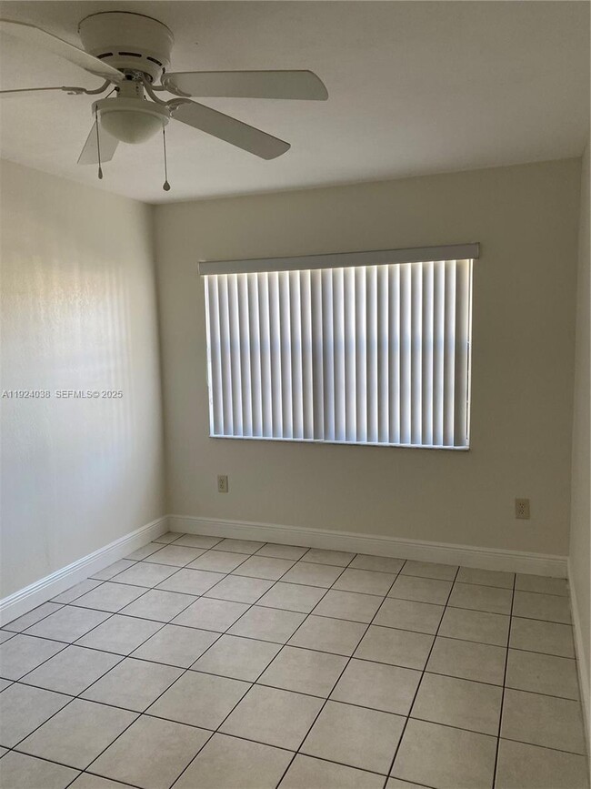 Photo - 18280 Mediterranean Blvd Unit 4-3
