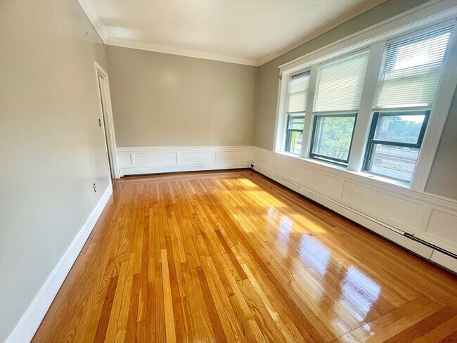 Photo - 1653 Commonwealth Ave Unit 3