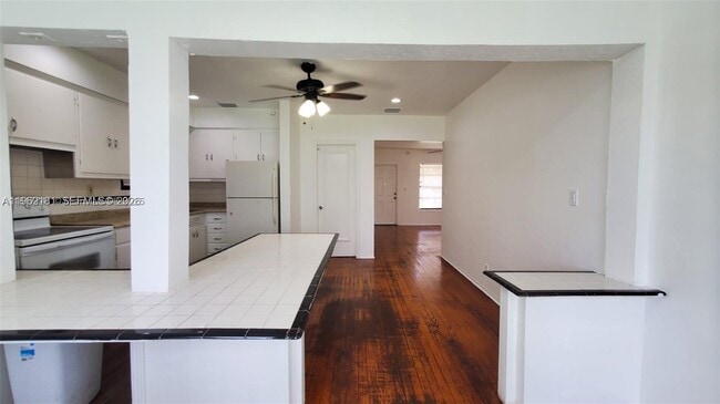 Photo - 2322 Wilson St