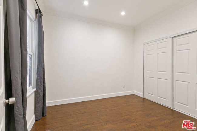 Photo - 7229 Willoughby Ave Unit 2