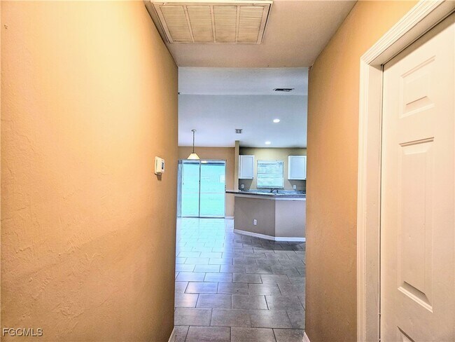 Photo - 1114 Harry Ave S