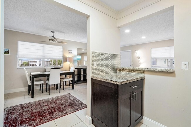Photo - 142 Brittany Terrace