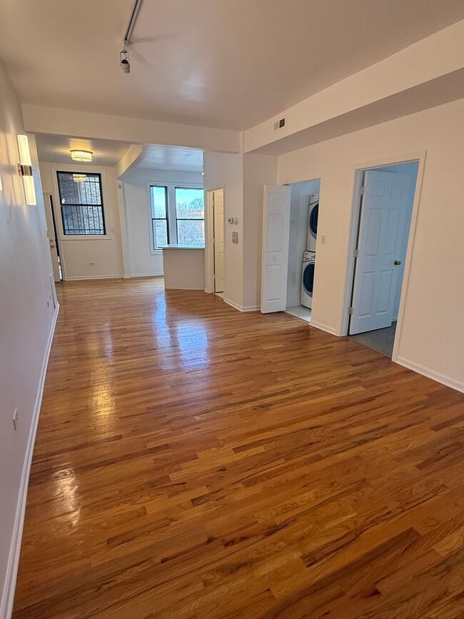 Photo - 5726 S King Dr