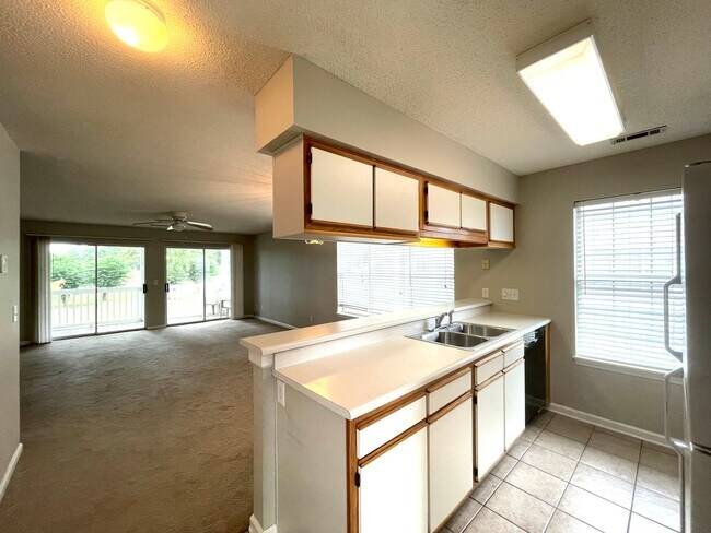 Photo - Available Now! 2 Bedroom, 2 Bath Condo at ...