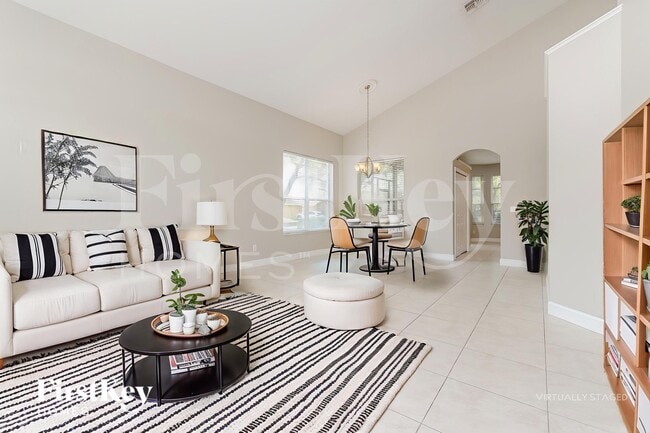 Photo - 4760 High Oak Ct