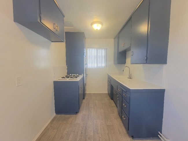 Photo - 2516 Vanderbilt Ln Unit 2