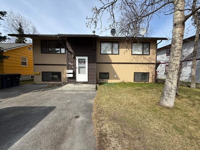Building Photo - 524 N Klevin St Unit B