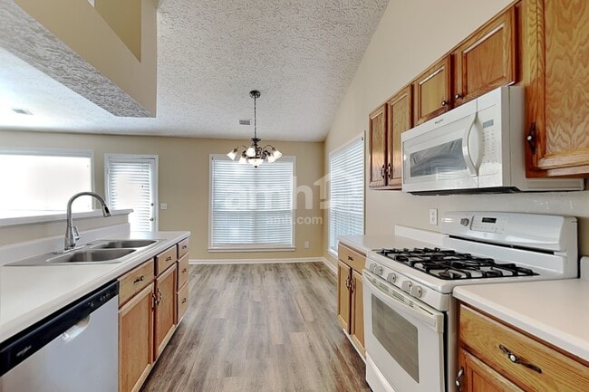 Photo - 2510 Baysridge Dr NW